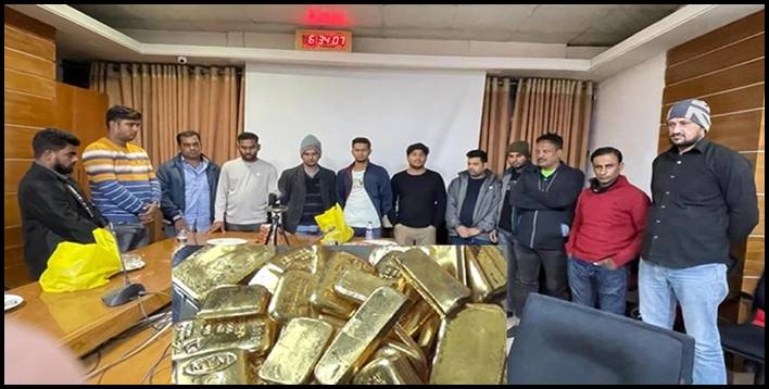 ঢাকায় যাত্রীবাহী বাস থেকে ৬৩৭ ভরি স্বর্ণ উদ্ধার ঢাকায় যাত্রীবাহী বাস থেকে ৬৩৭ ভরি স্বর্ণ উদ্ধার