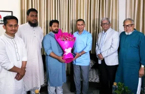 নাহিদ ইসলামের বাসায় তারেক রহমান: ‘নতুন বাংলাদেশের’ জন্য ঐক্যের বার্তা নাহিদ ইসলামের বাসায় তারেক রহমান