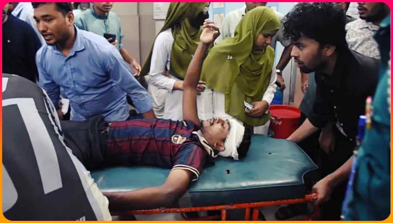 চট্টগ্রাম বিশ্ববিদ্যালয়ের শিক্ষার্থীদের সাথে গ্রামবাসীর সংঘর্ষ; আহত ১৮০ শিক্ষার্থী, হাসপাতালে ভর্তি ৬০ চট্টগ্রাম বিশ্ববিদ্যালয়ের শিক্ষার্থী