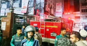 তোপখানা রোডে উদীচী কার্যালয়ে