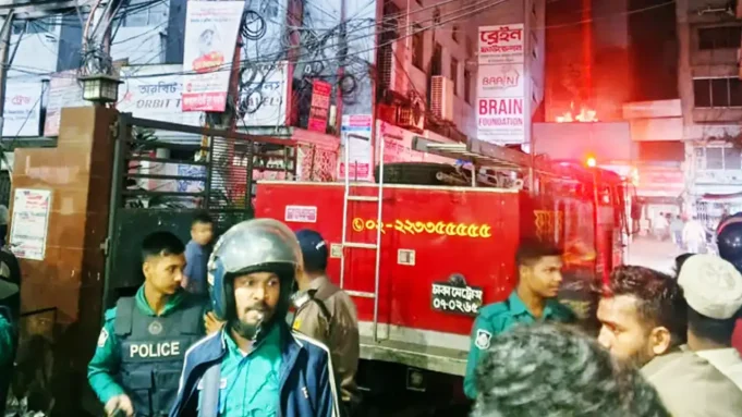 তোপখানা রোডে উদীচী কার্যালয়ে