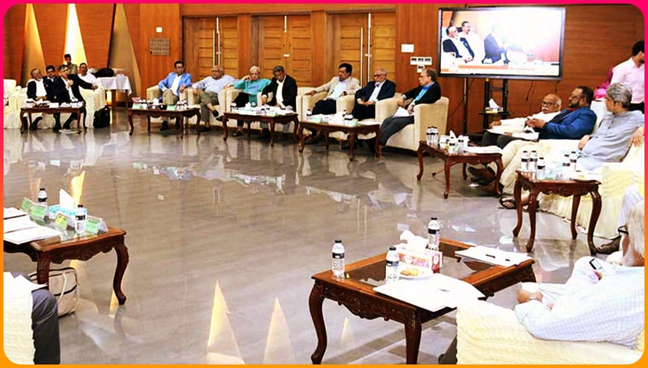 আইনসভার উভয় কক্ষের সদস্যদের