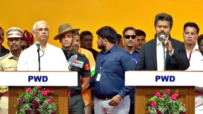 জোসেফ বিজয় মুখ্যমন্ত্রী