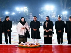 বিনম্র শ্রদ্ধায় অমর একুশে; শহীদ মিনারে রাষ্ট্রপতি ও প্রধানমন্ত্রী তারেক রহমানের পুষ্পস্তবক অর্পণ শহীদ মিনারে রাষ্ট্রপতি ও প্রধানমন্ত্রীর শ্রদ্ধা