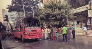 দুটি বাসে আগুন