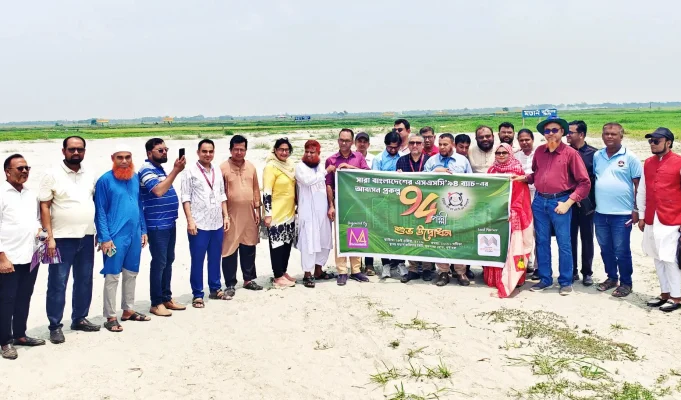 বন্ধুত্বের এক টুকরো ঠিকানা: পূর্বাচলে স্বপ্নের ‘৯৪ পল্লী’র বর্ণাঢ্য উদ্বোধন ৯৪ পল্লী আবাসন প্রকল্প