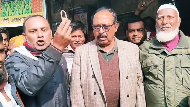 পঞ্চগড়ে বিএনপি নেতার আওয়ামী লীগ অফিসের তালা উন্মুক্ত