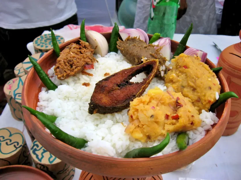 পান্তা ইলিশ পহেলা বৈশাখ ঐতিহ্যবাহী খাবার