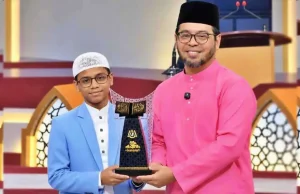 মালয়েশিয়ায় আন্তর্জাতিক কোরআন প্রতিযোগিতায় প্রথম স্থান অর্জন করলেন বাংলাদেশের ইহতেশাম মালয়েশিয়ায় কোরআন প্রতিযোগিতায় প্রথম ইহতেশাম