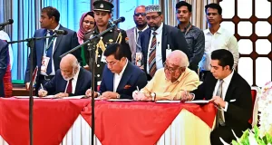 মন্ত্রিসভায় বড় রদবদল: ৫ নতুন মুখ অন্তর্ভুক্ত, পদোন্নতি পেয়ে পূর্ণমন্ত্রী মিল্লাত মন্ত্রিসভা সম্প্রসারণ নতুন মন্ত্রী শপথ