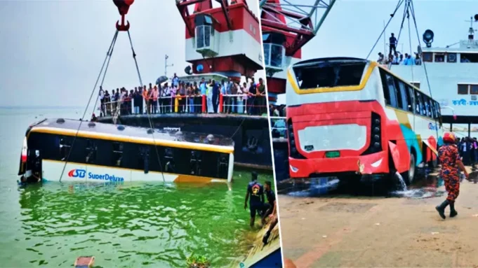 দৌলতদিয়া ঘাটে বাস নদীতে