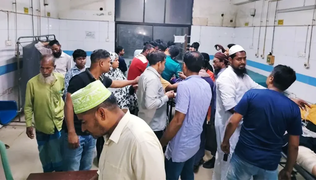 বাগেরহাটে সড়ক দুর্ঘটনা