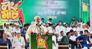 গণরায় না মানলে বৃহত্তর আন্দোলনের ডাক;হেরে যাবে চাঁদাবাজ-দুর্নীতিবাজরা লালদীঘিতে ডা শফিকুর রহমান ১১ দলীয় লংমার্চ