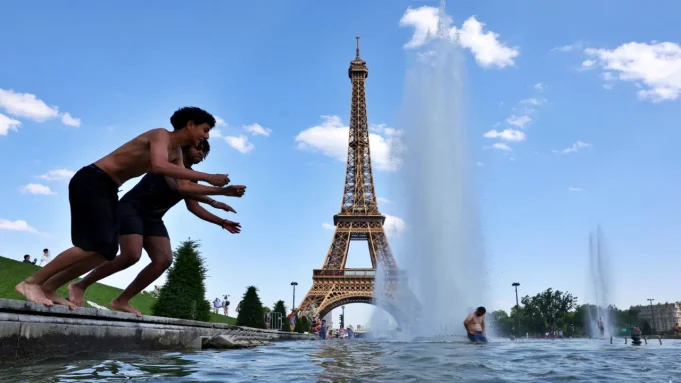 france-record-heatwave-hottest-night-forty ফ্রান্সে রেকর্ড তাপপ্রবাহ