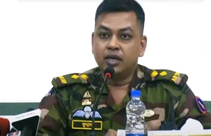 ঢাকার ২ আসন ‘অধিক ঝুঁকিপূর্ণ’: সেনাবাহিনী মিরপুর ক্যাম্প কমান্ডারের ব্রিফিং ঢাকার ২ আসন ‘অধিক ঝুঁকিপূর্ণ’
