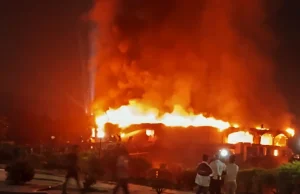 ভারতের গোয়াতে নাইটক্লাবে ভয়াবহ আগুন, নিহত ২৫ ভারতের গোয়াতে নাইটক্লাবে ভয়াবহ