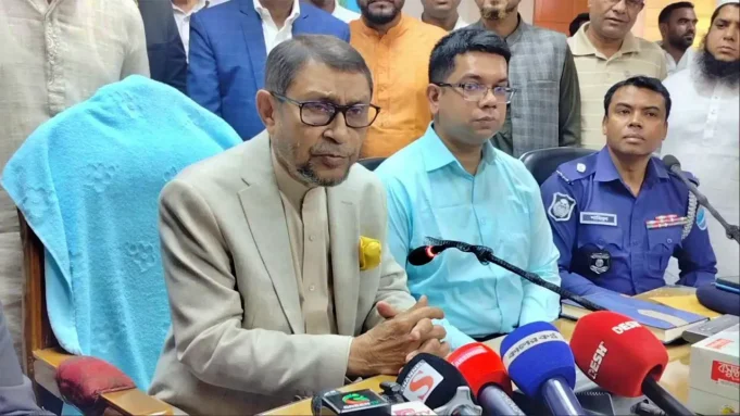 ক্লিনিকে লেবার রুম বাধ্যতামূলক