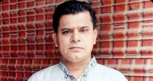 পুলিশের কাছ থেকে যুবলীগ নেতাকে ছিনিয়ে নিলেন সমর্থকেরা পুলিশের কাছ থেকে যুবলীগ নেতাকে ছিনিয়ে