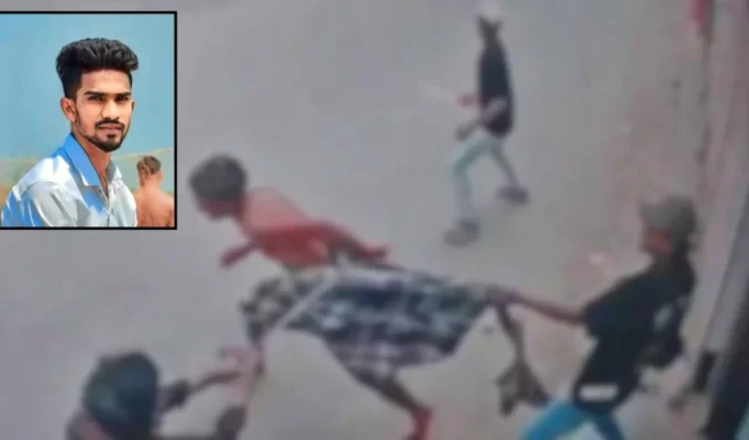 চাঁদা না দেয়ায় সেলুনে ঢুকে যুবককে গুলি করে কুপিয়ে হত্যা সেলুনে যুবক খুন