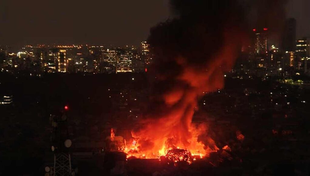 কড়াইল বস্তিতে ভয়াবহ আগুন