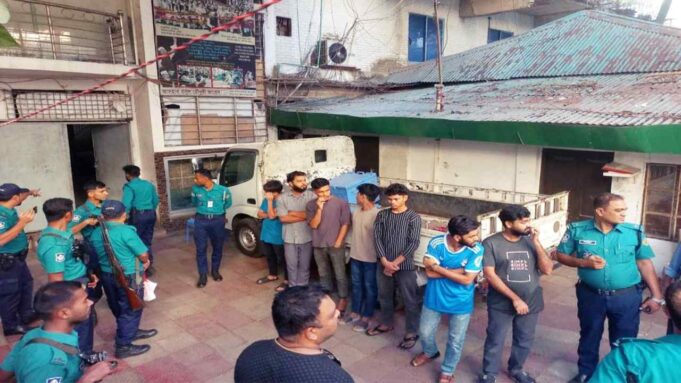 league-nowfal নওফেলের বাসায় অভিযান