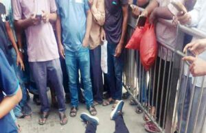 মেট্রোরেলের বিয়ারিং প্যাড পড়ে এক পথচারীর মৃত্যু! মেট্রোরেলের বিয়ারিং প্যাড