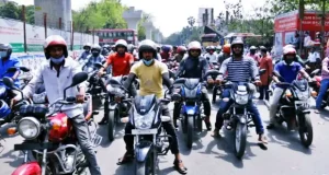 এআই ক্যামেরায় অপরাধ শনাক্তে মোটরসাইকেলের সামনেও বসবে নম্বর প্লেট মোটরসাইকেলের সামনে নম্বর প্লেট এআই ক্যামেরা
