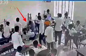 মুন্সিগঞ্জে শ্রেণিকক্ষে ঢুকে শিক্ষার্থীকে আছাড়, আটক অভিভাবক শ্রেণিকক্ষে শিক্ষার্থীকে আছাড়