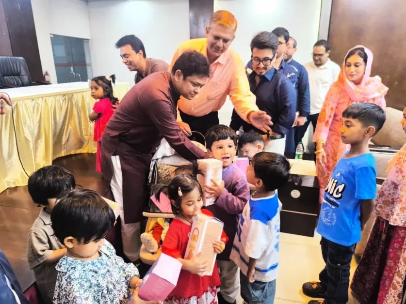 অনলাইন এডিটরস অ্যালায়েন্স ফল উৎসব
