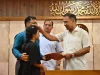 গুম-খুন ও জুলাই শহীদ পরিবারের ৭৪ জনকে চাকরির নিয়োগপত্র দিলেন প্রধানমন্ত্রী গুম ও জুলাই শহীদ পরিবারে প্রধানমন্ত্রীর চাকরির নিয়োগপত্র