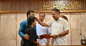 গুম-খুন ও জুলাই শহীদ পরিবারের ৭৪ জনকে চাকরির নিয়োগপত্র দিলেন প্রধানমন্ত্রী গুম ও জুলাই শহীদ পরিবারে প্রধানমন্ত্রীর চাকরির নিয়োগপত্র