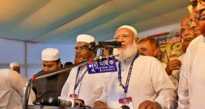‘ফ্যাসিবাদ কায়েমের চেষ্টা করলে সরাতে ১৫ বছর লাগবে না’: ডা. শফিকুর রহমান ফ্যাসিবাদ কায়েম করতে চাইলে