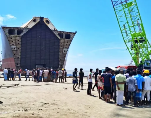 চট্টগ্রামের সীতাকুণ্ডে শিপ ব্রেকিং ইয়ার্ডে বিষাক্ত গ্যাসে নিহত বেড়ে ৭, আশঙ্কাজনক একাধিক সীতাকুণ্ডে শিপ ব্রেকিং ইয়ার্ডে বিষাক্ত গ্যাসে নিহত